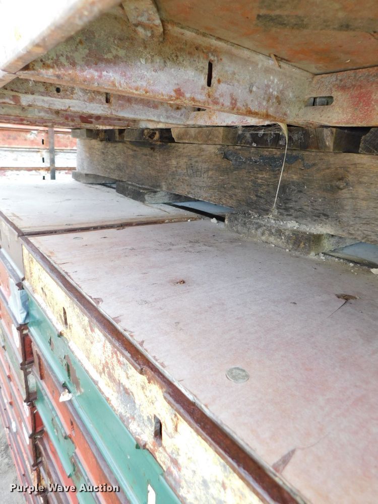 image for item HX9387 Approximately 118 concrete wall forms