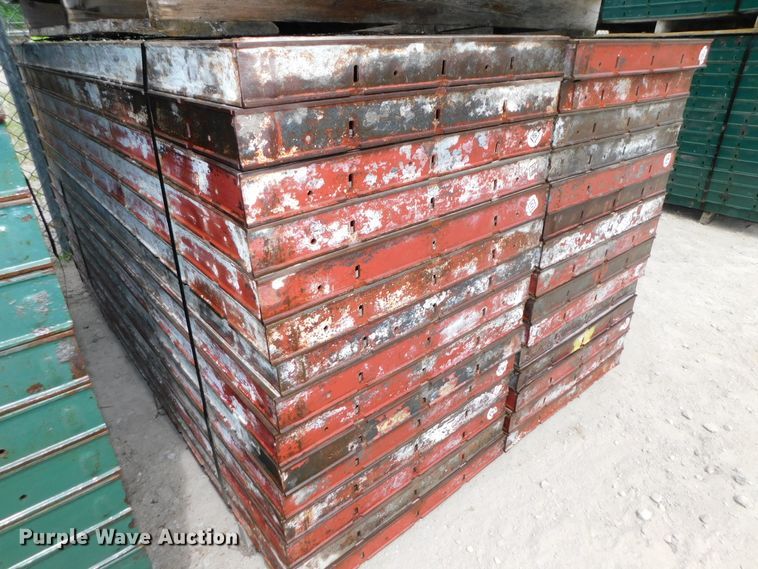 image for item HX9389 Approximately 120 concrete wall forms