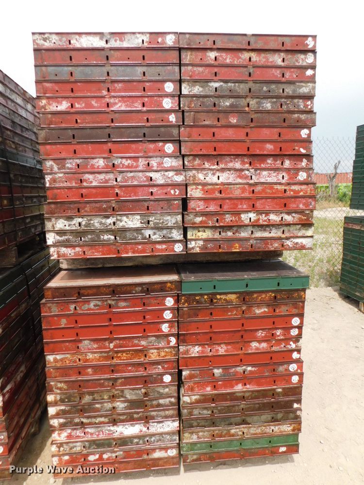 image for item HX9390 Approximately 120 concrete wall forms
