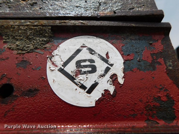 image for item HX9390 Approximately 120 concrete wall forms