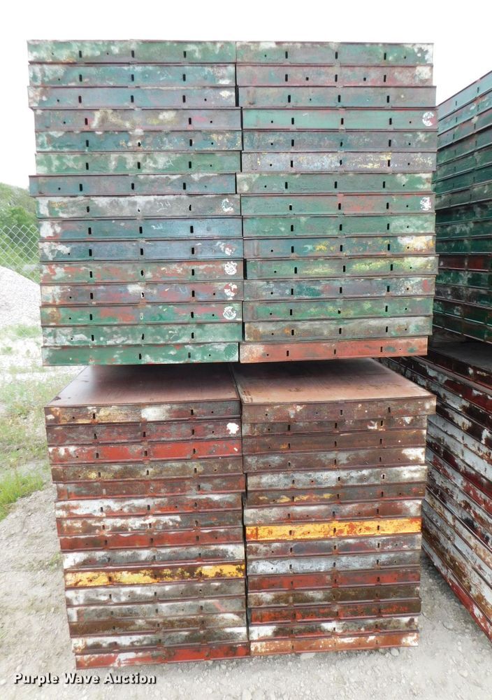 image for item HX9395 Approximately 120 concrete wall forms