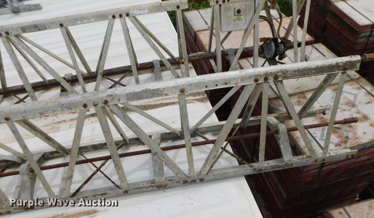 image for item HX9402 Morrison  screed