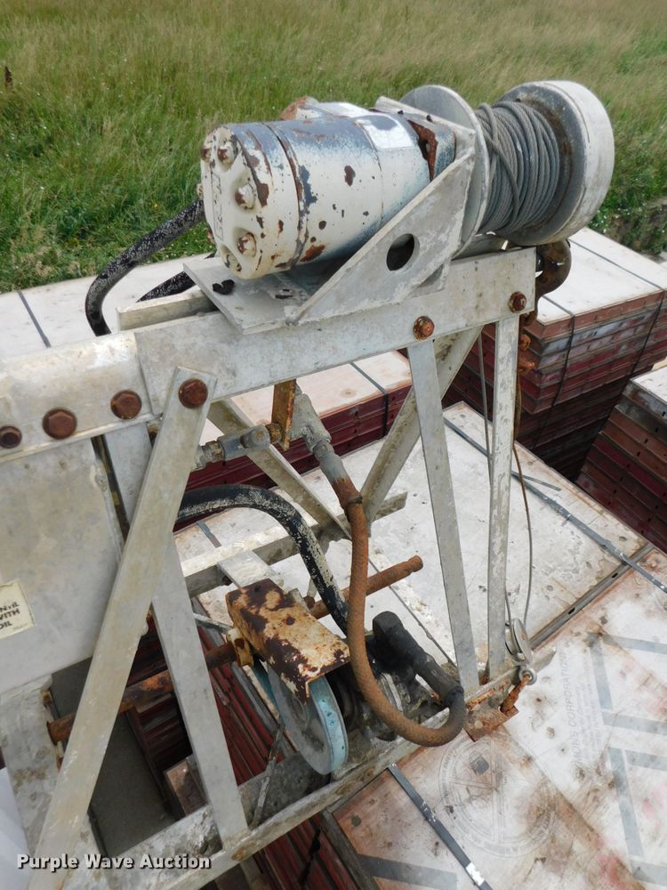 image for item HX9402 Morrison  screed