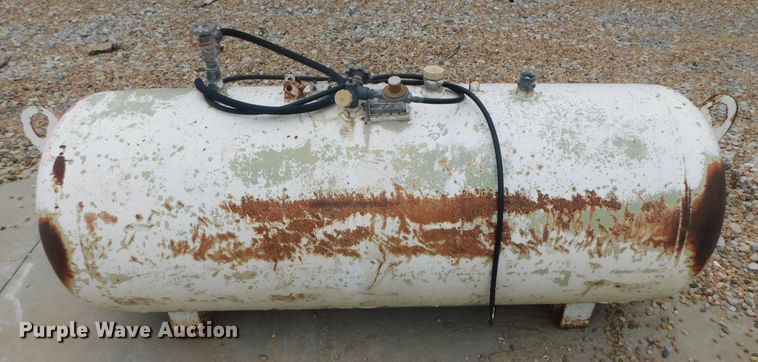 image for item HX9416 Tanks