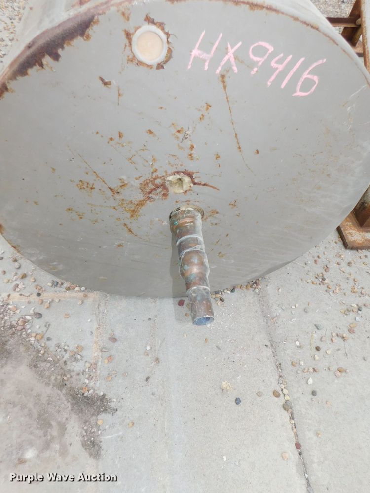 image for item HX9416 Tanks