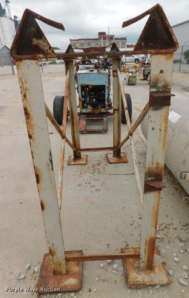 image for item HX9416 Tanks