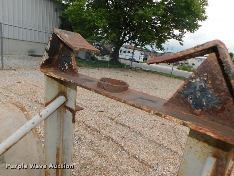 image for item HX9416 Tanks