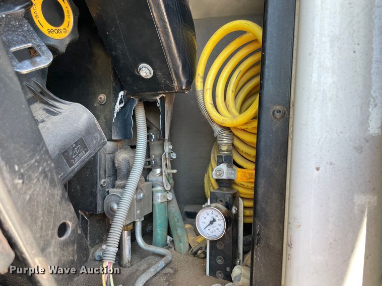 image for item IC9460 2009 Prentice Hydro-Ax 2764  mulcher