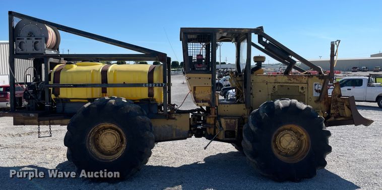 image for item IC9462 Caterpillar  skidder applicator