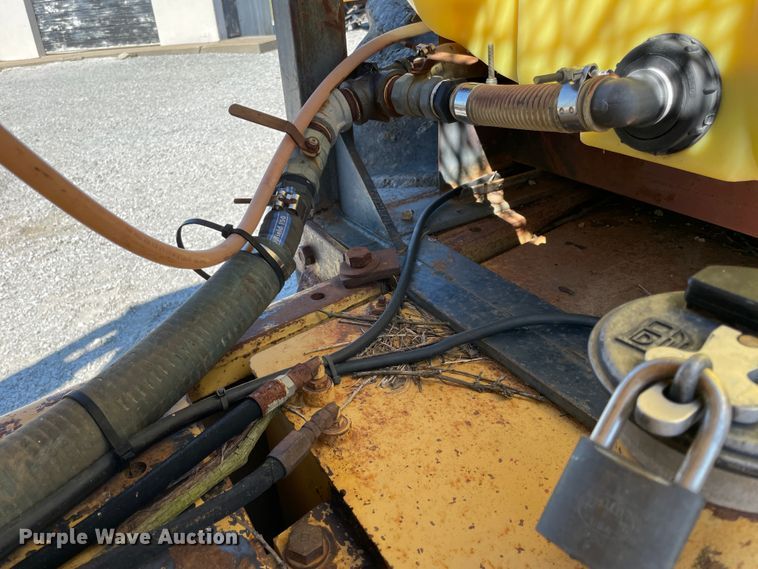 image for item IC9462 Caterpillar  skidder applicator