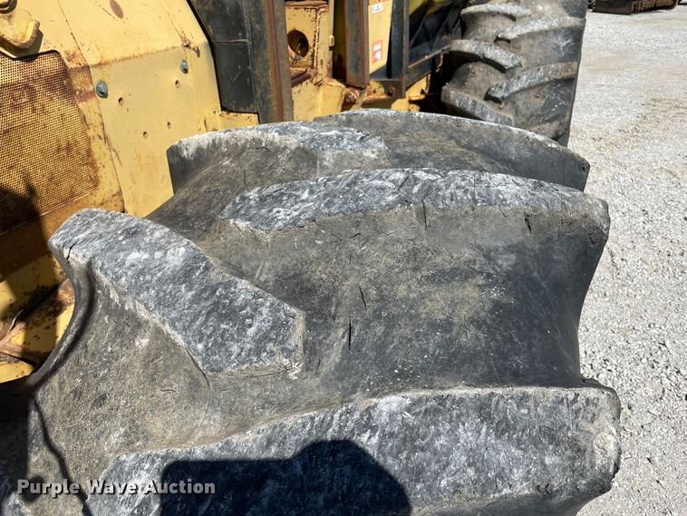 image for item IC9462 Caterpillar  skidder applicator