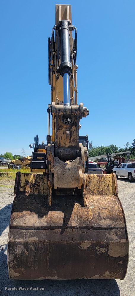 image for item IF9858 2014 Caterpillar 336EL  excavator