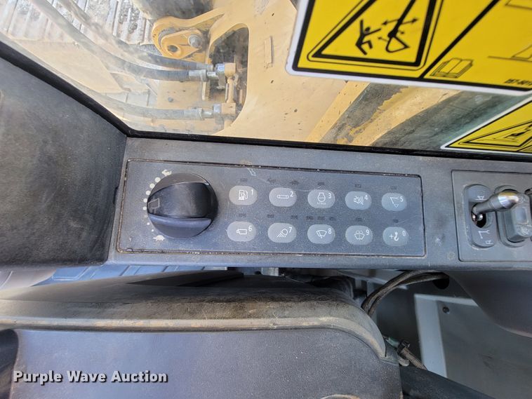 image for item IF9858 2014 Caterpillar 336EL  excavator