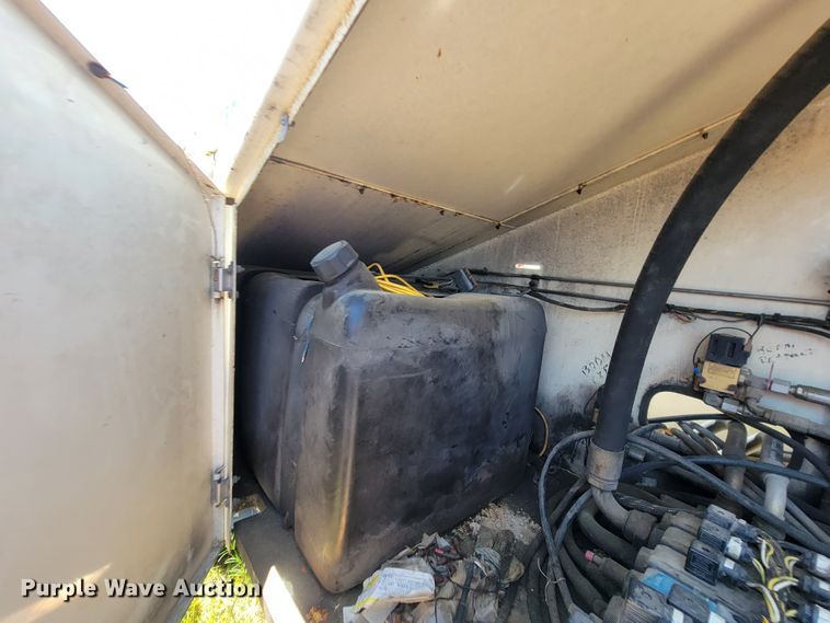 image for item IF9862 2001 Terex TB110  boom lift