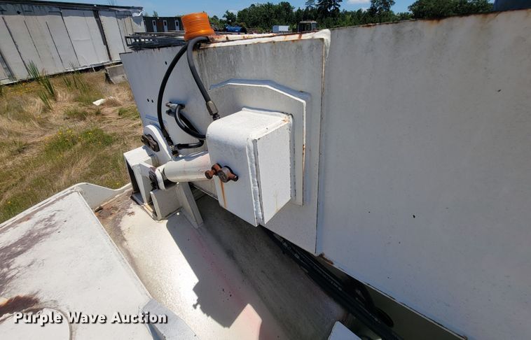 image for item IF9862 2001 Terex TB110  boom lift