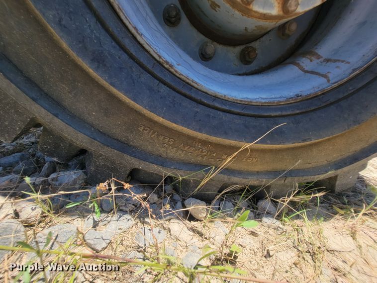 image for item IF9862 2001 Terex TB110  boom lift