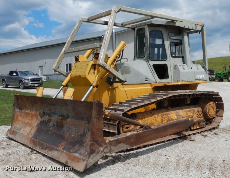 image for item II9539 1993 Komatsu D65PX-12  dozer