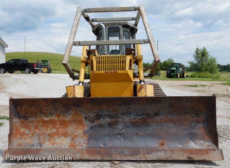 image for item II9539 1993 Komatsu D65PX-12  dozer