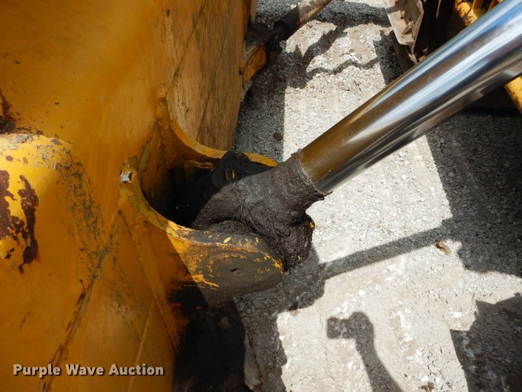 image for item II9539 1993 Komatsu D65PX-12  dozer