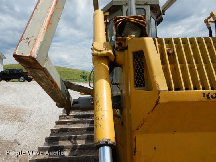 image for item II9539 1993 Komatsu D65PX-12  dozer