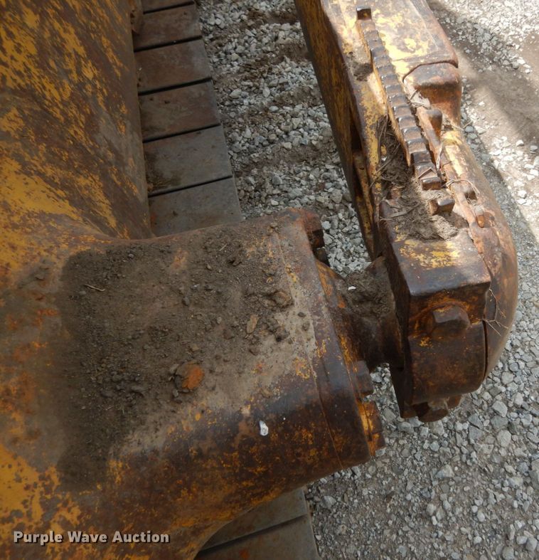 image for item II9539 1993 Komatsu D65PX-12  dozer