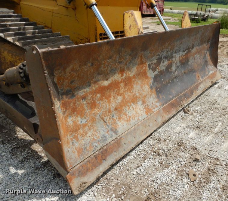 image for item II9539 1993 Komatsu D65PX-12  dozer