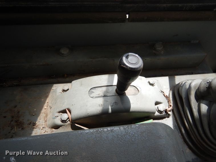 image for item II9539 1993 Komatsu D65PX-12  dozer