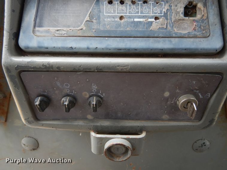 image for item II9539 1993 Komatsu D65PX-12  dozer