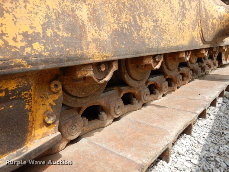 image for item II9539 1993 Komatsu D65PX-12  dozer