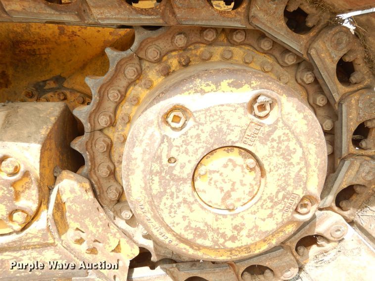 image for item II9539 1993 Komatsu D65PX-12  dozer