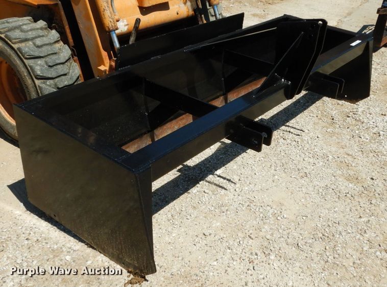 8'W skid steer box blade in Huntsville, MO Item II9549 sold Purple Wave