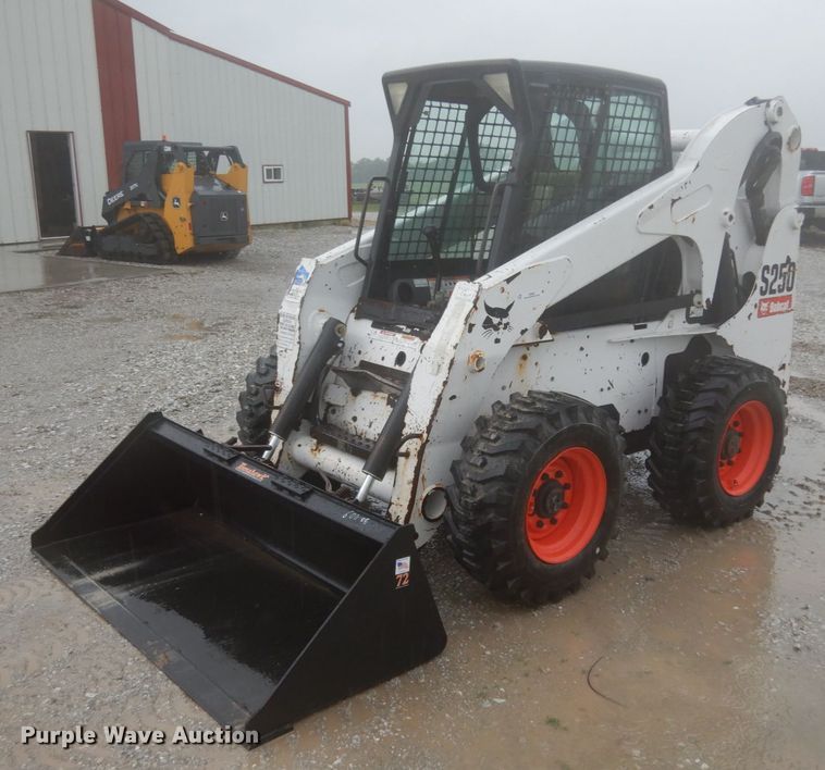 image for item II9560 2010 Bobcat S250  skid steer loader