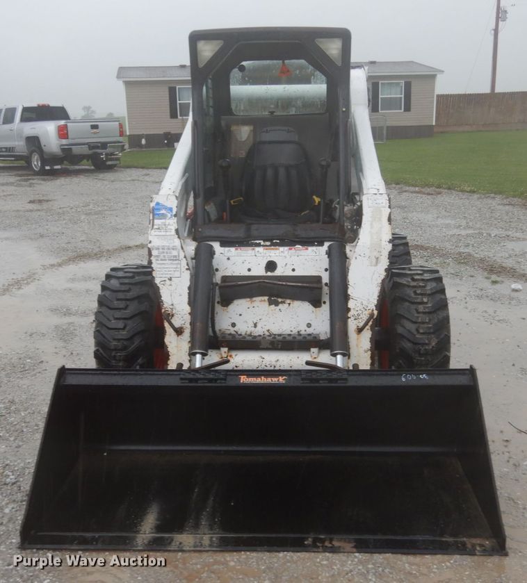 image for item II9560 2010 Bobcat S250  skid steer loader