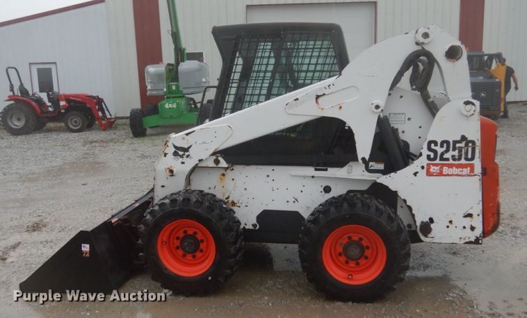 image for item II9560 2010 Bobcat S250  skid steer loader