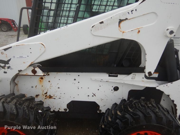 image for item II9560 2010 Bobcat S250  skid steer loader