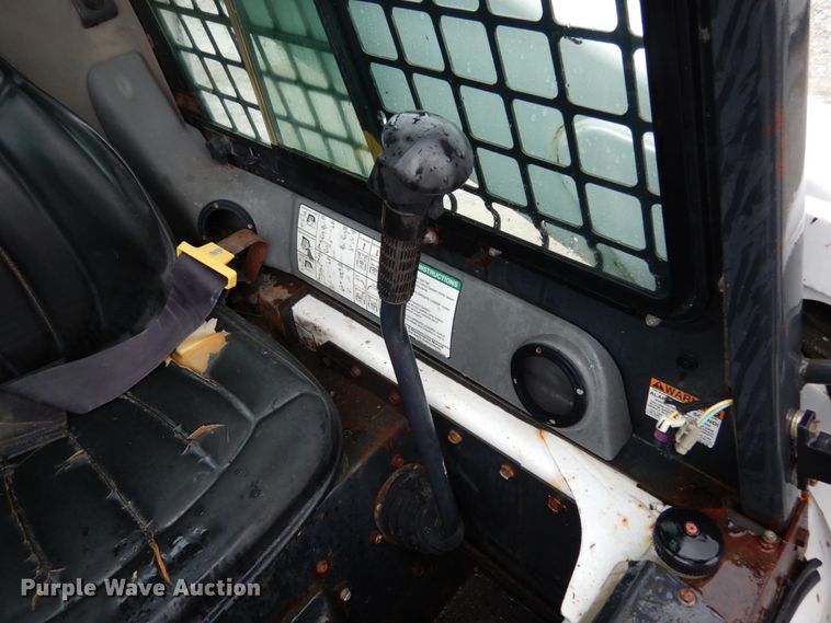 image for item II9560 2010 Bobcat S250  skid steer loader