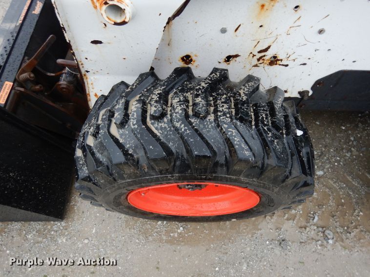 image for item II9560 2010 Bobcat S250  skid steer loader