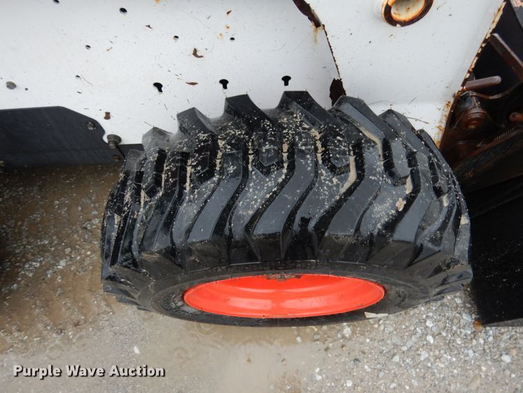 image for item II9560 2010 Bobcat S250  skid steer loader