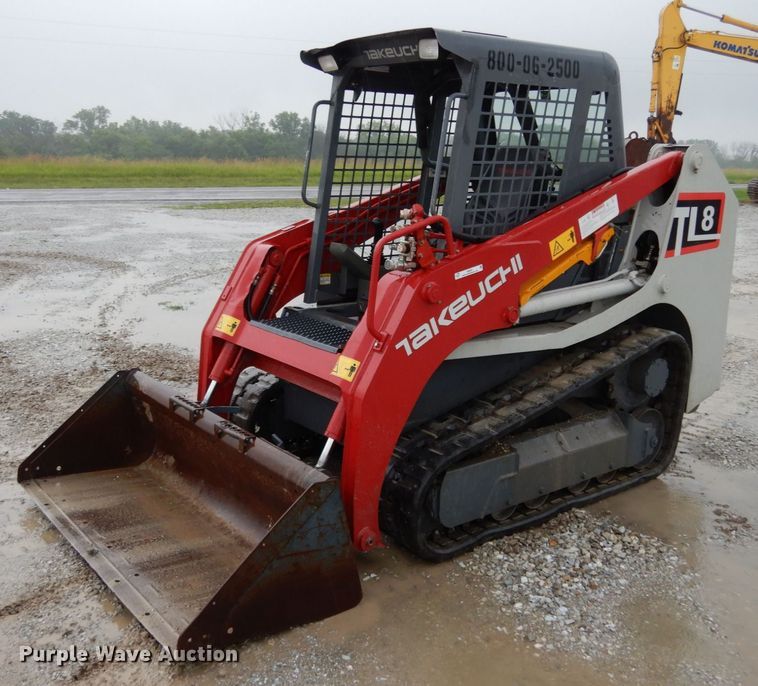 image for item II9561 2015 Takeuchi TL8  tracked skid steer loader