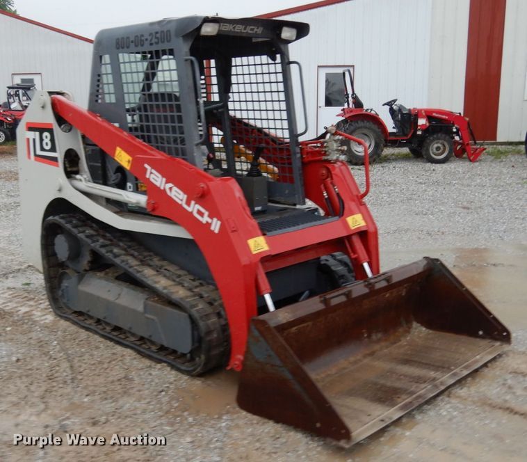 image for item II9561 2015 Takeuchi TL8  tracked skid steer loader