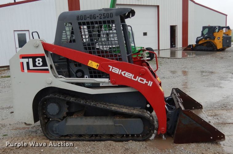 image for item II9561 2015 Takeuchi TL8  tracked skid steer loader