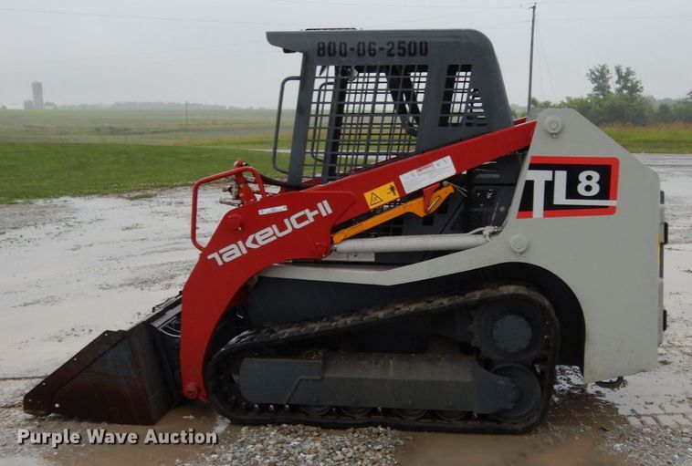 image for item II9561 2015 Takeuchi TL8  tracked skid steer loader