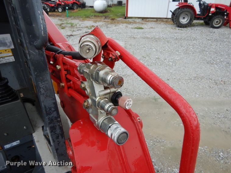 image for item II9561 2015 Takeuchi TL8  tracked skid steer loader