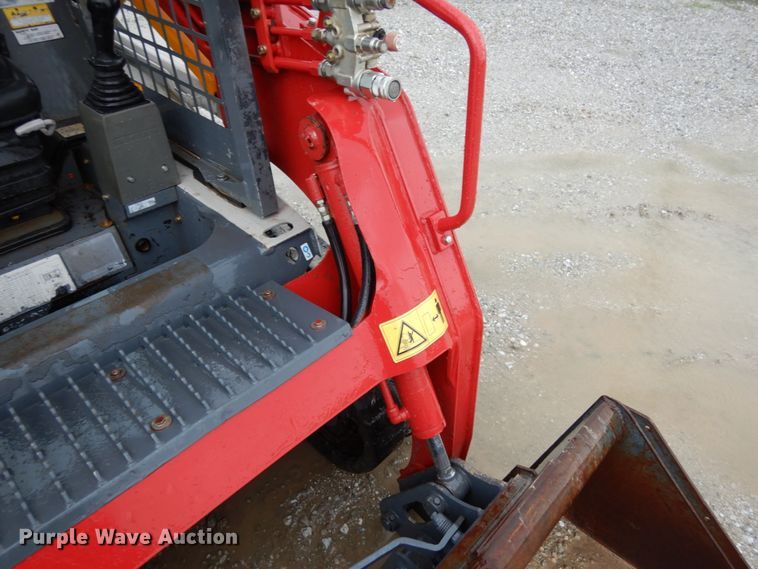 image for item II9561 2015 Takeuchi TL8  tracked skid steer loader