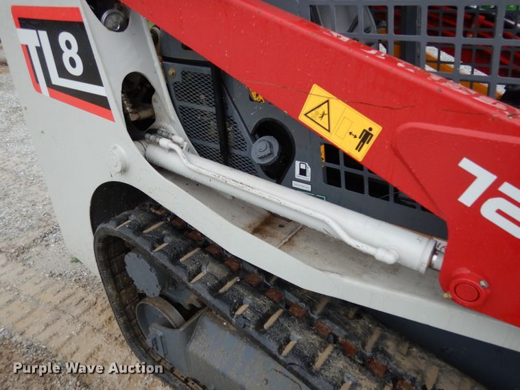 image for item II9561 2015 Takeuchi TL8  tracked skid steer loader