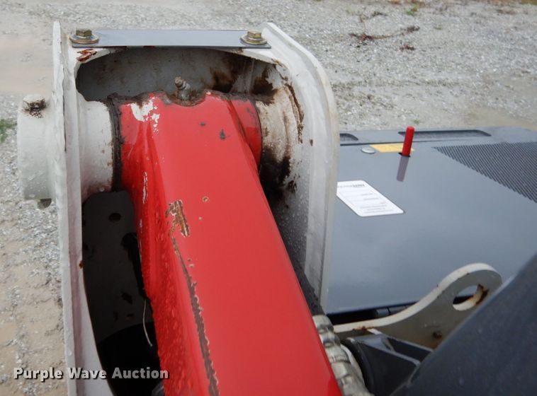 image for item II9561 2015 Takeuchi TL8  tracked skid steer loader