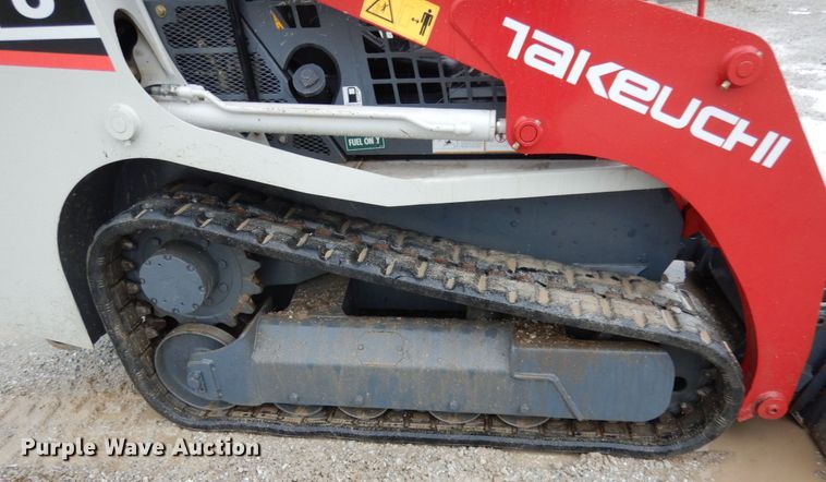 image for item II9561 2015 Takeuchi TL8  tracked skid steer loader