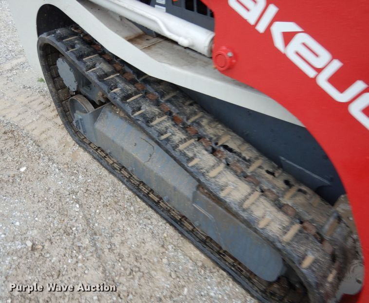 image for item II9561 2015 Takeuchi TL8  tracked skid steer loader