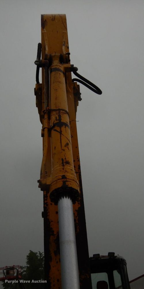 image for item II9563 2006 Komatsu PC228USLC-3N0  excavator