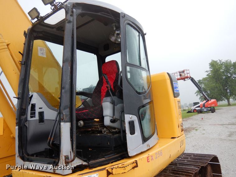 image for item II9563 2006 Komatsu PC228USLC-3N0  excavator